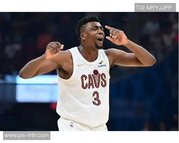 托马斯布莱恩特绝杀被帽愤怒推开摄像头引发热议